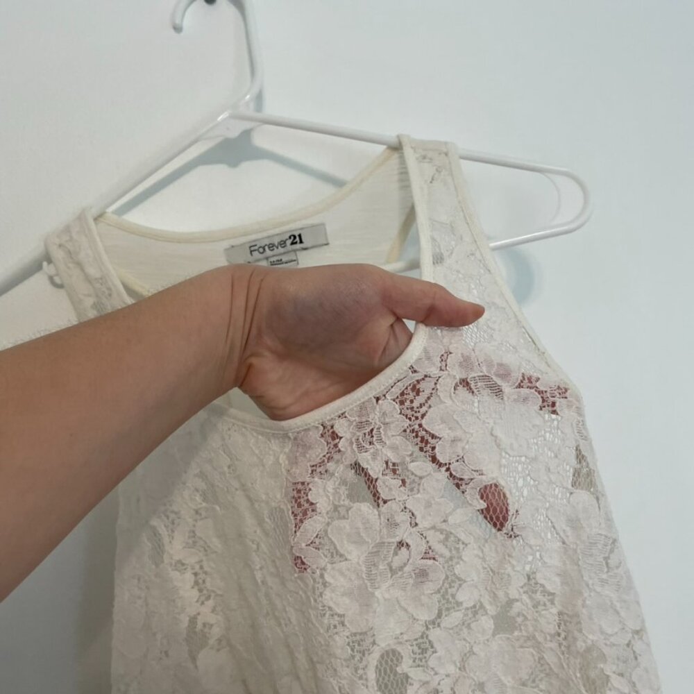 FOREVER 21 White Floral Lace Front / Solid Back Mixed Media Twee Racerback Tank - Picture 9 of 15